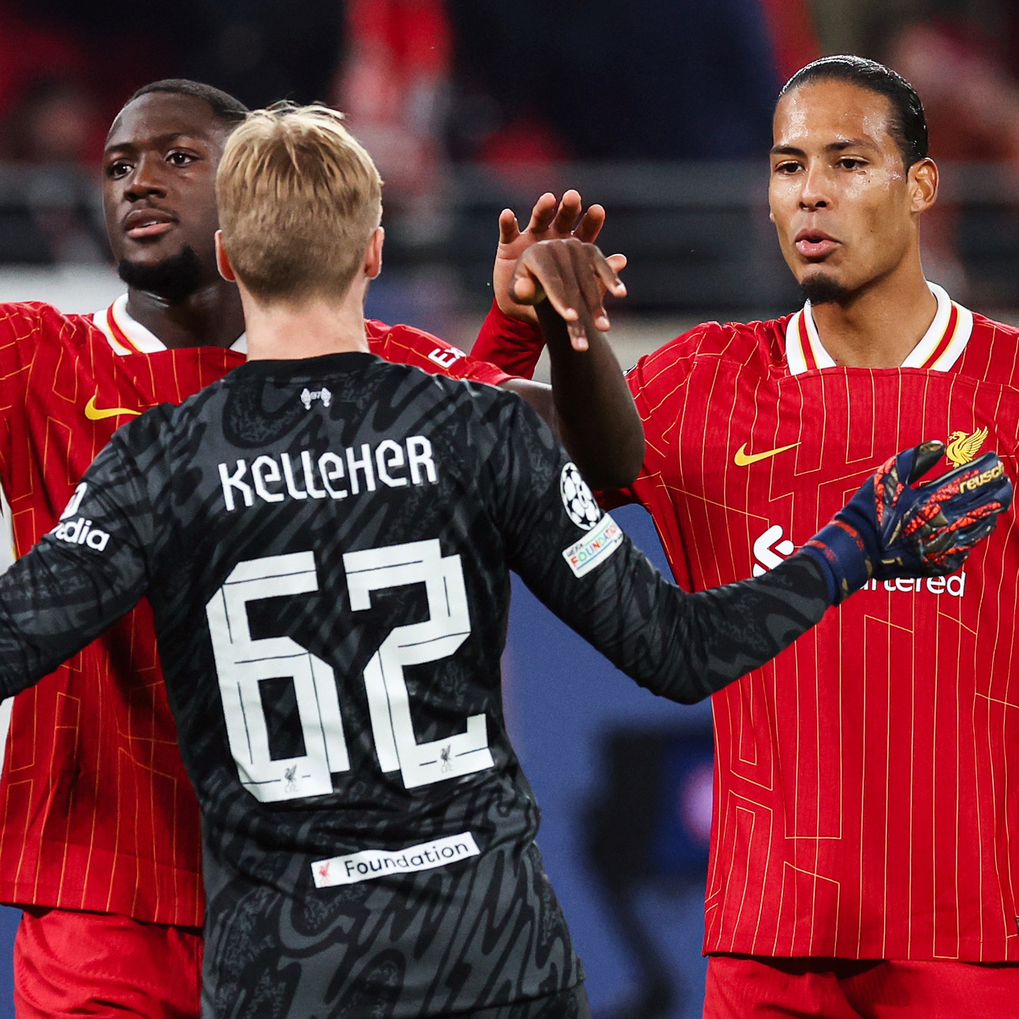 关于RB莱比锡在主场击败对手，赛季胜绩达到十场的信息