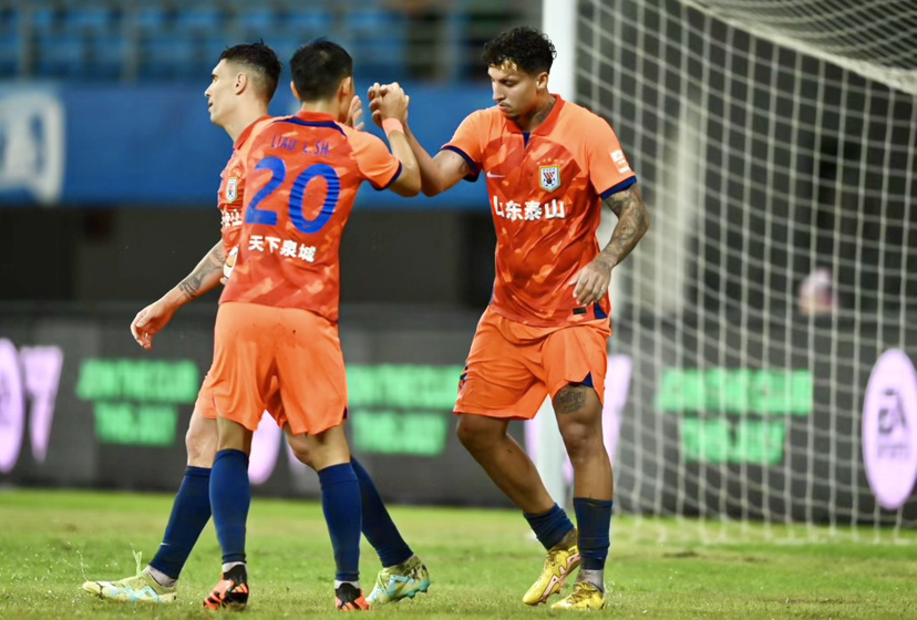 格拉劳阿夫志在必得，主场轻取对手